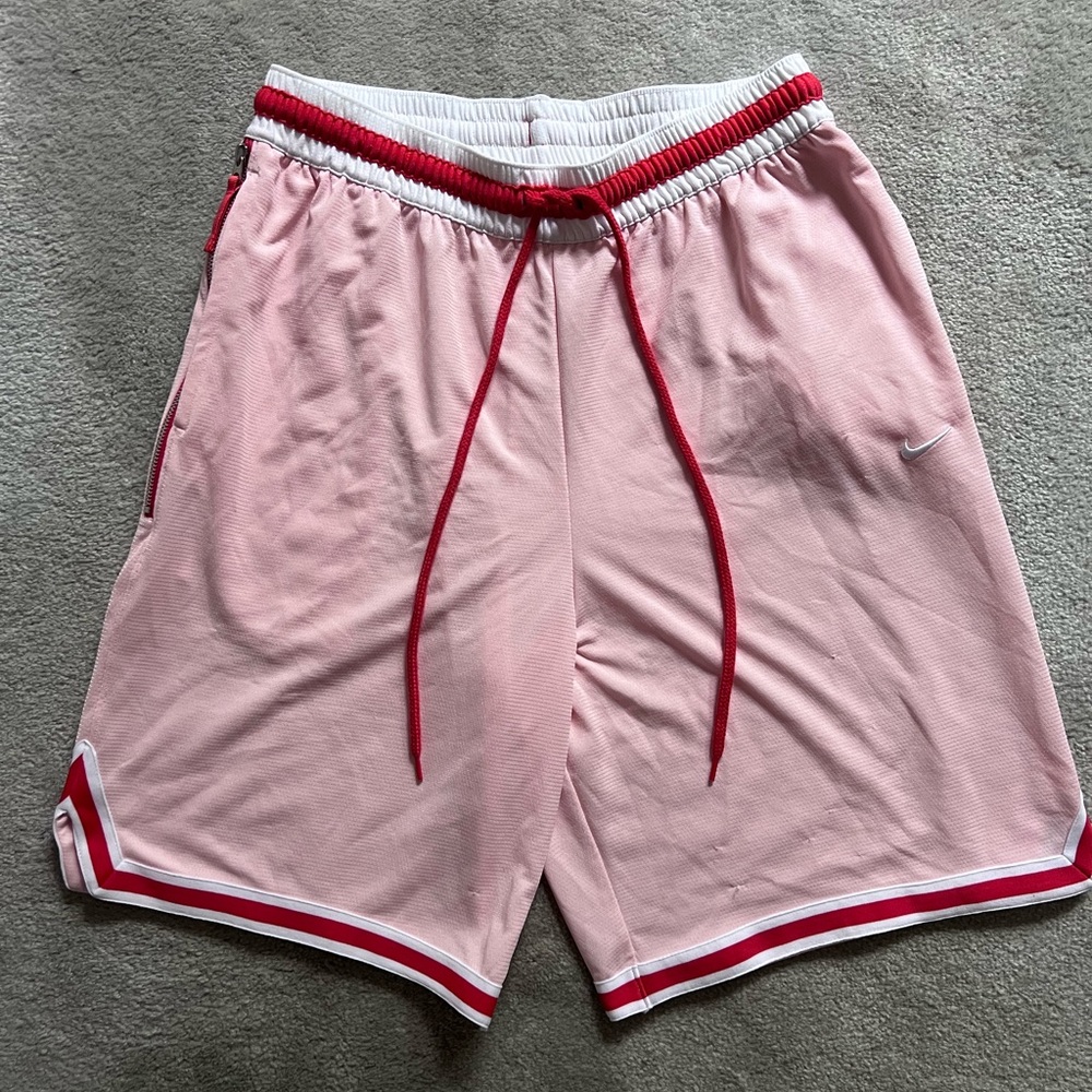 NIKE Dri-Fit Basketball Shorts size L